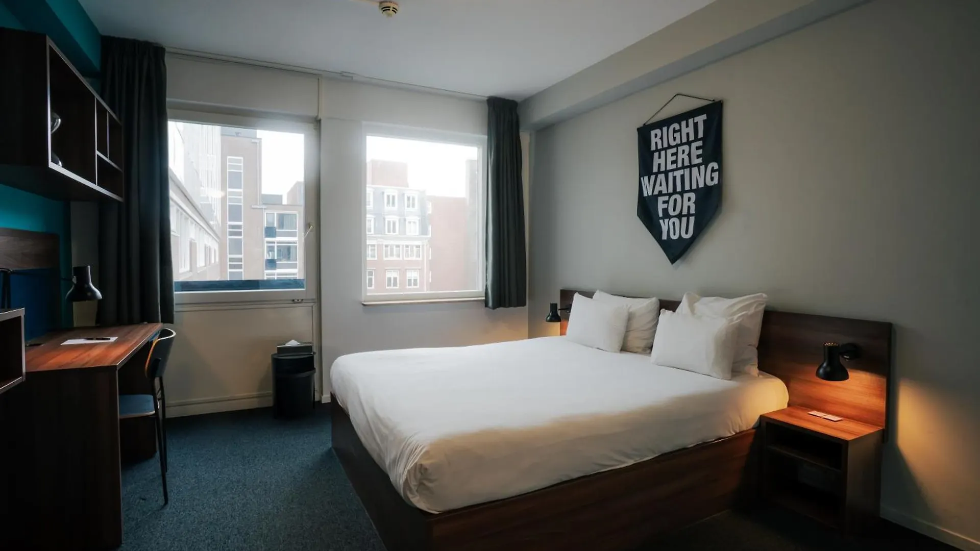The Social Hub The Hague Extended Stay 0*,  Holland
